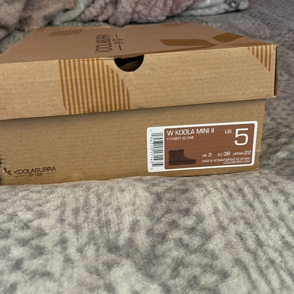 boots - Picture 4 of 15